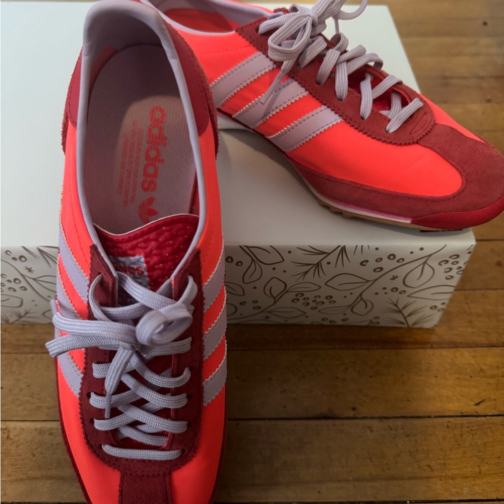 Adidas Women's Vibrant Red and Lavender Sneakers